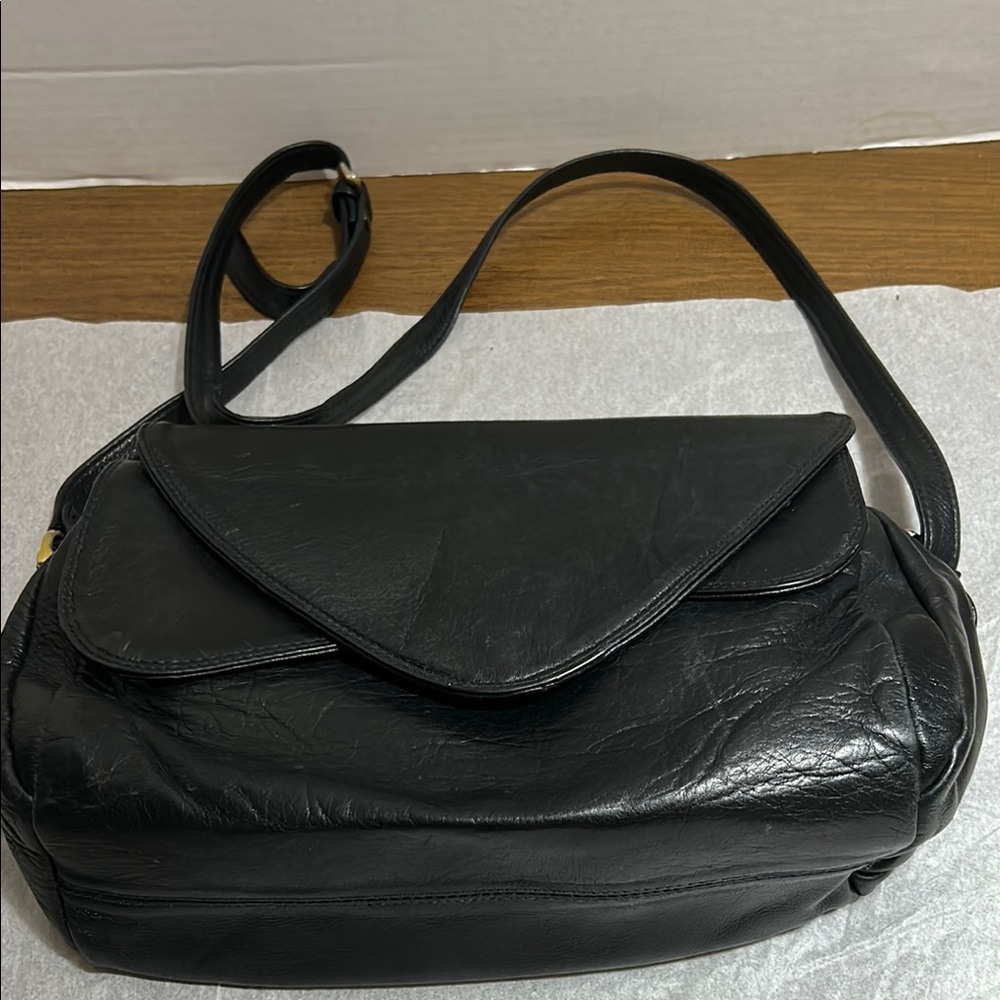 Gianni Bernini Elegant Black Leather Shoulder Bag